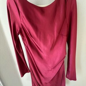 Elegant Long-Sleeve Red Dress